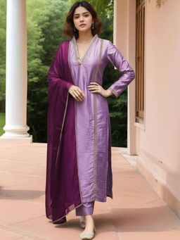 Gahan - Womens Plus Size Purple Rayon Blend Solid Straight Kurta and Pant with Dupatta