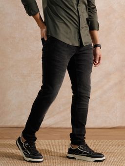 WROGN - Black Solid Light Fade Slim Tapered Fit Jeans