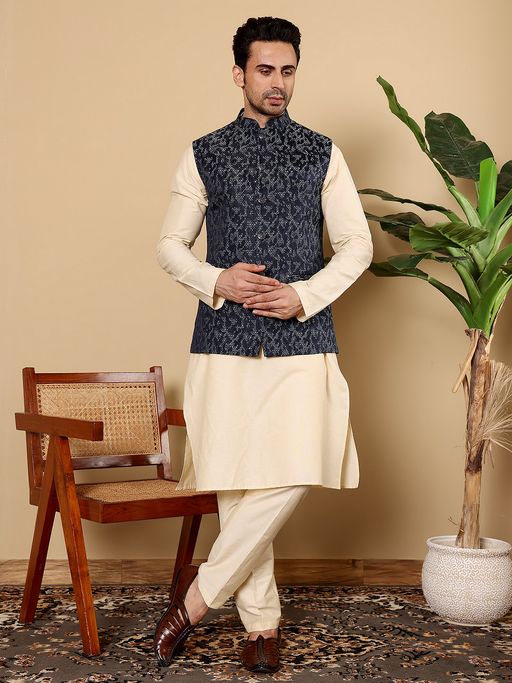 MULTI SHADES Men Embroidered Cream Kurta with Pyjama and Nehru Jacket
