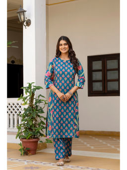 Anurang - Women Floral Printed Pure Cotton Kurta With Pant
