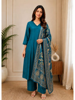 Meeranshi - Teal Silk Kurta With Pant & Dupatta
