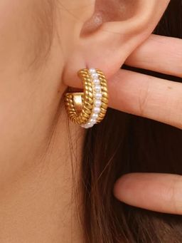 Peachy Accessories - Elegant Cinderella Pearl Earrings 18K Gold Plated