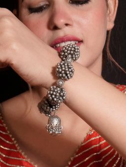 Niscka - Oxidized Silver Ghungroo-Studded Bracelet with Black Polish