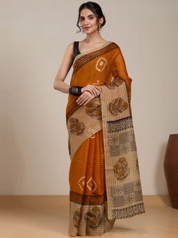 Vervee Couture - Brown Stripes Printed Poly Georgette Saree and Unstitched Blouse