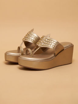 ERIDANI - Avan Kolhapuri Wedges Gold