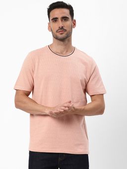 R&B - Men Cotton Pink Crew Neck Textured Slim Half Sleeves T-Shirt