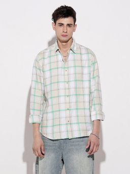 SHOWOFFFF - Men Checked Beige Regular Fit Shirt