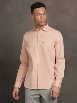 Turtle - Men Cotton Banana Slim Fit Solid Pink Casual Shirt