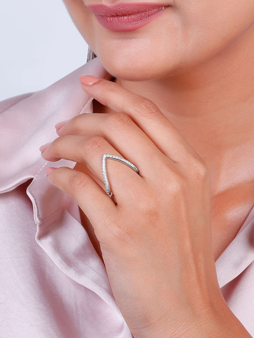 HOT Aishwarya Rai Ring V Shaped Aishwarya V Type Ring