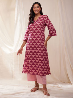 Pink Fort - Cotton Geometric Print Straight Kurta- Pink