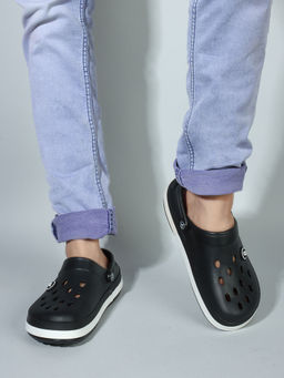 Carlton London - Black Round Toe Slip On Men Clogs