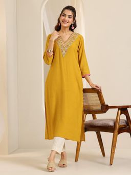 Libas - Women Yoke Design Silk Blend Straight Kurta