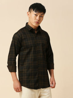 TRYBUY.IN - Classic Checked Men's Shirt