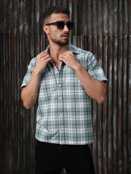 High Star - Men Cotton Green Checkered Regular Fit Collar Half Sleeves Shirt