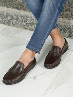 Teakwood - Men Classic Brown Textured Penny Loafers