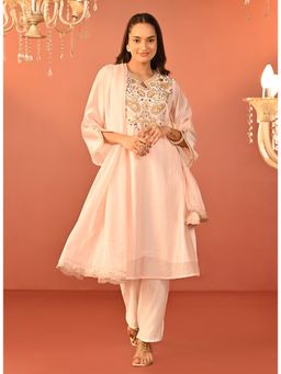 Lakshita - Baby Pink Embroidered Chanderi Salwar Kurta And Pant (Set of 2)