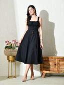 Black color option, Sold out, Currently selected