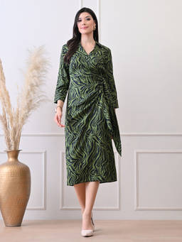 Ikonic Klaer - Women Green V-Neck Animal Printed Dress