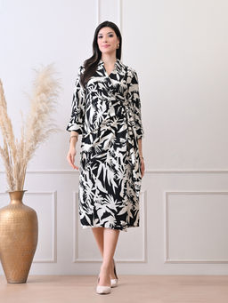 Ikonic Klaer - Women Black and White V-Neck Floral Printed Wrap Dress
