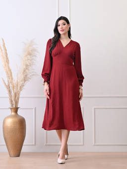 Ikonic Klaer - Women Maroon V-Neck Solid Viscose Rayon Dress