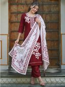 Maroon color option, Sold out, Currently selected