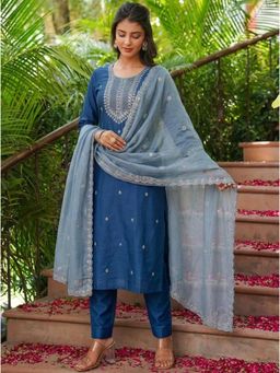 Gahan - Womens Silver Embroidered Work Kurta And Pant With Dupatta - Blue
