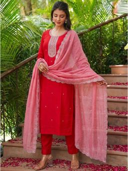 Gahan - Womens Embroidered Kurta With Pant And Dupatta - Red