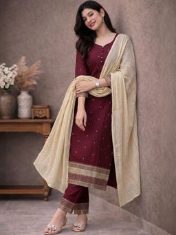 Gahan - Vichitra Silk With Vichitra Kurta And Pant With Dupatta - Maroon
