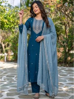 Gahan - Womens Silver Embroidered Work Kurta And Pant With Dupatta - Blue