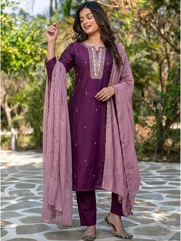 Gahan - Womens Embroidered Kurta With Pant And Dupatta - Purple