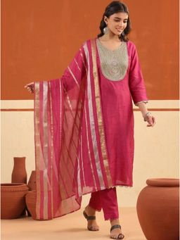 Gahan - Roman Shimmer With Fancy Kurta And Pant With Dupatta - Pink