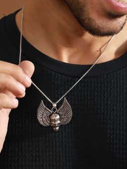 Priyaasi - Bold By Priyaasi Skull Got Wings Silver-Plated Pendant Chain for Men