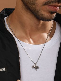 Priyaasi - Bold By Priyaasi Lion Silver-Plated Pendant Chain for Men