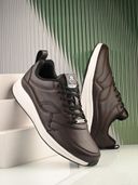 Brown color option, Currently selected