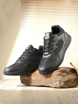 Off Limits - ROGER B&T Men Running Shoes
