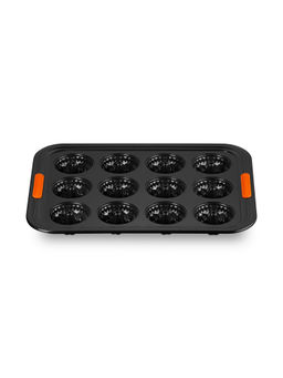 Le Creuset - Bak 12 Cup Mini Kugelhopf