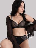Black color option, Currently selected
