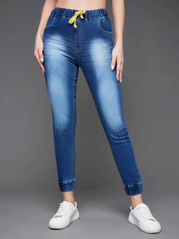 Miss Chase - Women Navy Blue Relaxed Fit Mid Rise Clean Look Ankle Length Denim Joggers