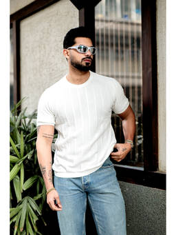 GRITSTONES - Men White Premium Flat Knit Textured Round Neck T-shirt