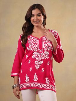 CLUB LOOM - Women Pink Embroidery Chikankari Tunic