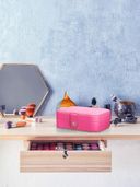 Pink color option, Currently selected