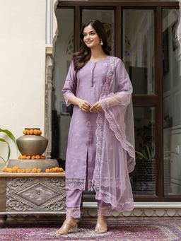 Trendmalls - Purple Kurta with Pant and Dupatta