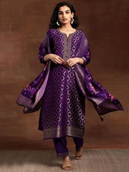 Trendmalls - Purple Embroidered Kurta with Pant and Dupatta