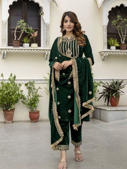 Trendmalls - Green Kurta with Pant and Dupatta