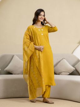 Trendmalls - Yellow Kurta with Pant and Dupatta
