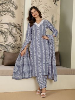 Trendmalls - Grey Kurta with Pant and Dupatta