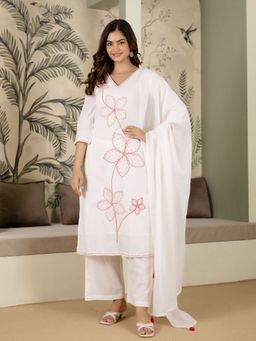 Trendmalls - White Embroidered Kurta with Pant and Dupatta