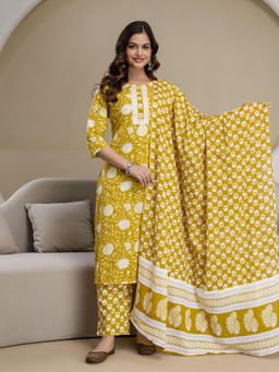 Trendmalls - Yellow Floral Print Kurta with Pant and Dupatta