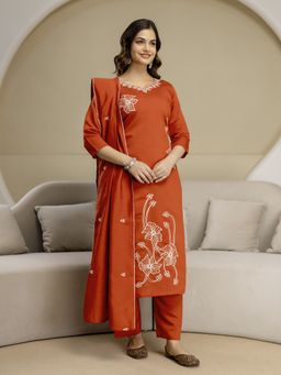 Trendmalls - Orange Kurta with Pant and Dupatta
