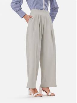 Strong And Brave - Off White Pleated Wide Leg Trousers